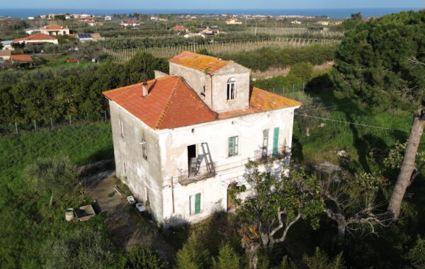 Ristrutturazione casa unifamiliare – Ortona (CH)